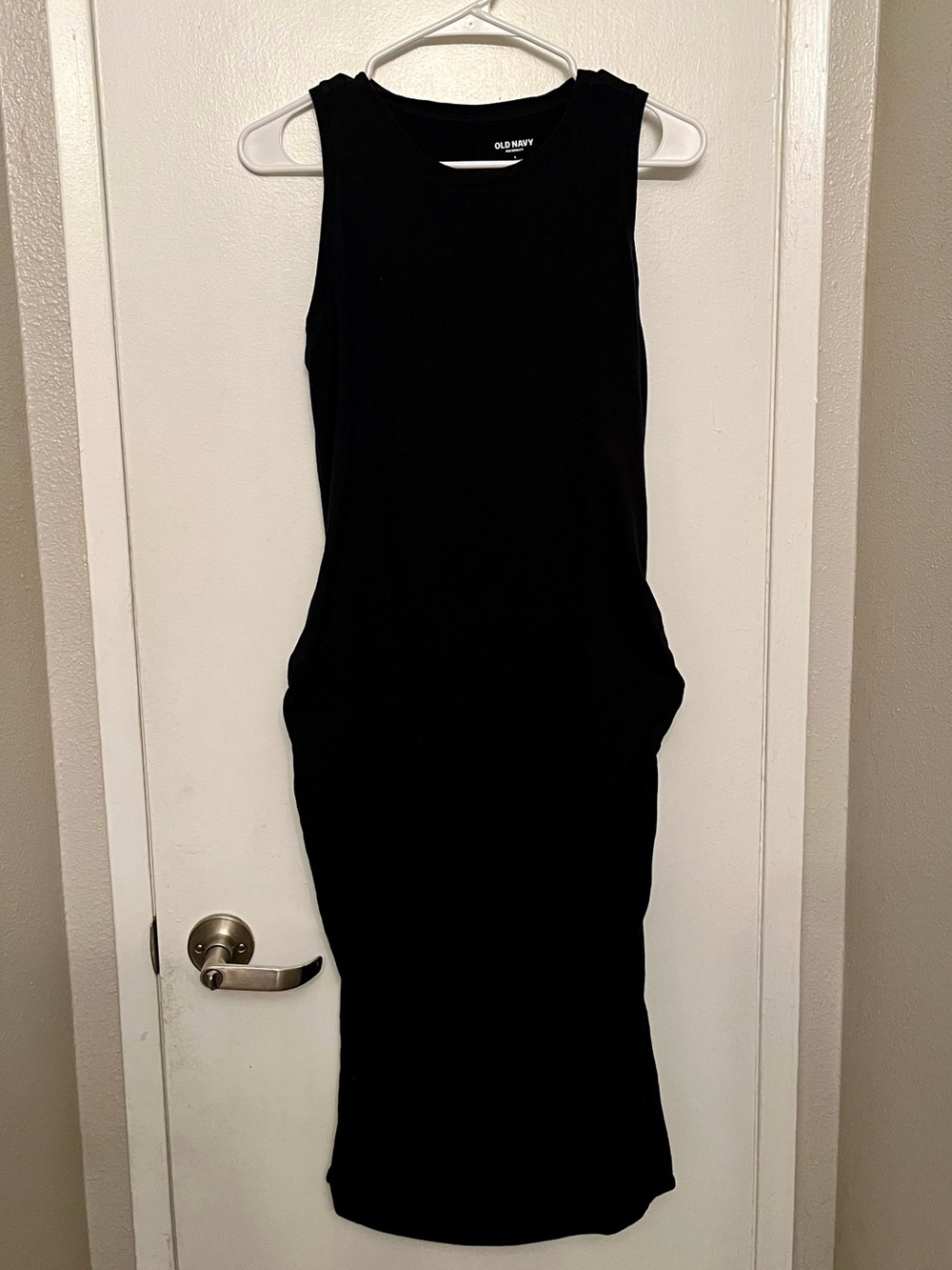 Old Navy Maternity bodycon sleeveless black dress size L